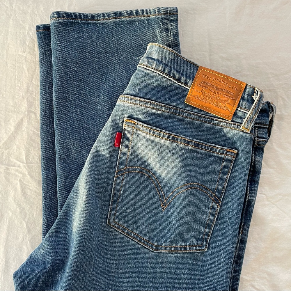 *RARE Blank Tab* Levi’s Wedgie Straight Dark Wash Jeans